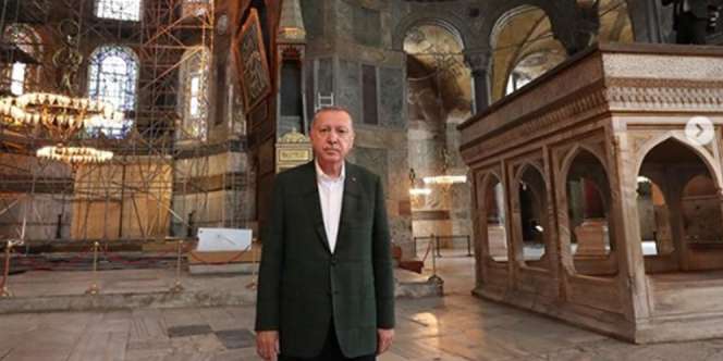 Kunjungan Pertama Erdogan ke Hagia Sophia Setelah Resmi Jadi Masjid