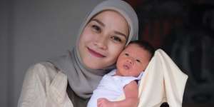 Usia Baru 15 Hari, Ini Momen Anak Kelima Zaskia Mecca Disunat
