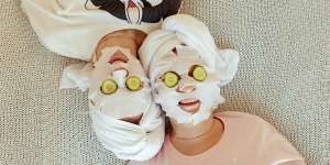 4 Masker Buah yang Dapat Mengatasi Masalah Kulit