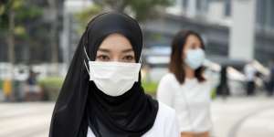 Malaysia Pertimbangkan Hukuman Penjara untuk Warga yang Tak Pakai Masker