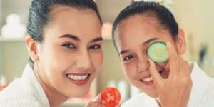 4 Bahan Alami untuk Scrub Wajah 