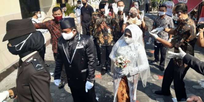 Penghuni Gudang Angker di Solo Menikah