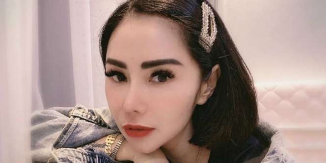 Usia Hampir Setengah Abad, Femmy Permatasari Berani Pakai Outfit Transparans