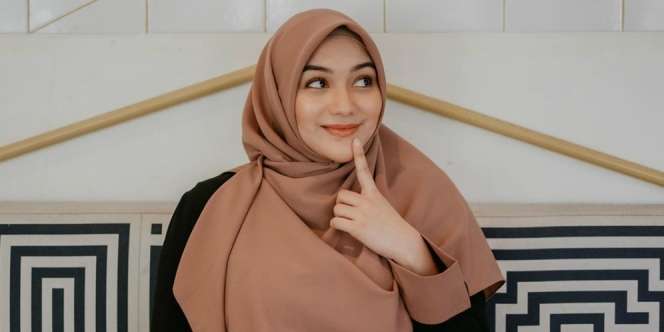 Perut Makin Besar, Citra Kirana Modis Pakai Gamis Two Tone