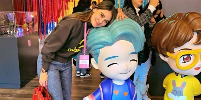 Alasan Luna Maya Jadi Jatuh Cinta pada Boygrup BTS