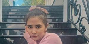 Sering Merasa Jelek, Prilly Latuconsina Minder Kumpul Bareng Artis 