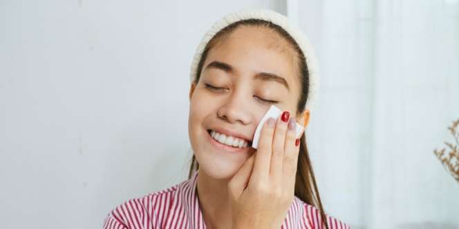 4 Fungsi Face Wipes untuk Kecantikan yang Perlu Diketahui