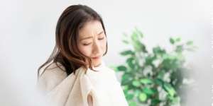 Hentikan 5 Kebiasaan Buruk Ini Agar Rambut Sehat
