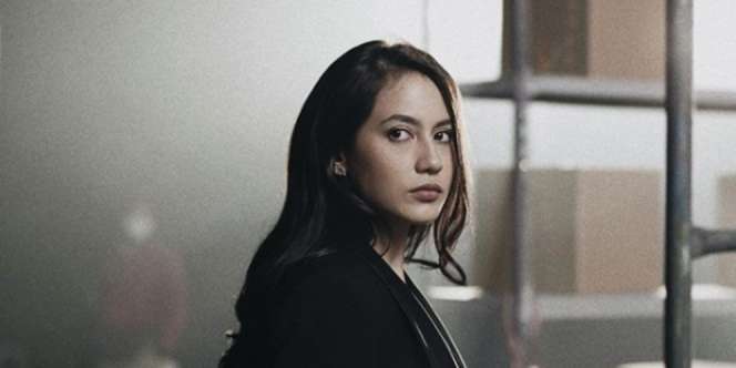 Pevita Pearce Ngamuk di Instagram, Ada Apa?