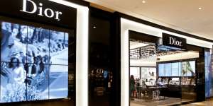 Ada Kasus Positif Covid-19, Dior Tutup Butik di Plaza Senayan