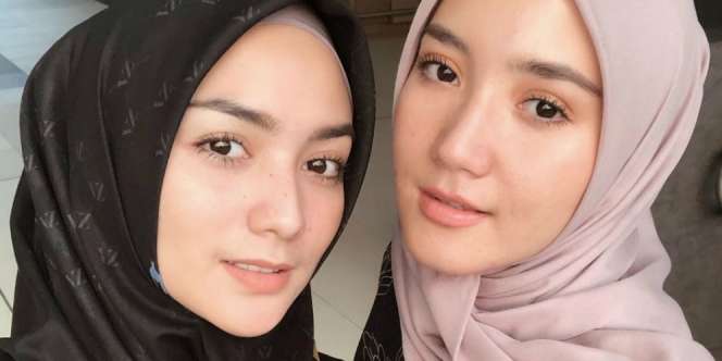 Adu Gaya Duo Bumil Citra Kirana dan Erica Putri