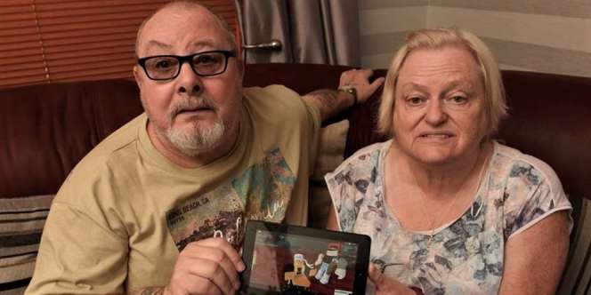 Kakek-Nenek Paling Apes Sedunia, Semua Harta Habis Dipakai Cucu Main Game Online