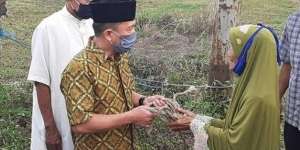 15 Tahun Menabung, Nenek Penyapu Jalan, Sumiati, Berkurban Sapi & Kambing