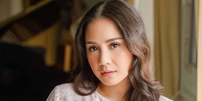 Dikira Seragam SD, Segini Harga Baju Nagita Slavina