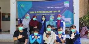 RISKA: Berbagi Berkah 20 Hewan Kurban Bersama Santri dan Warga Dhuafa