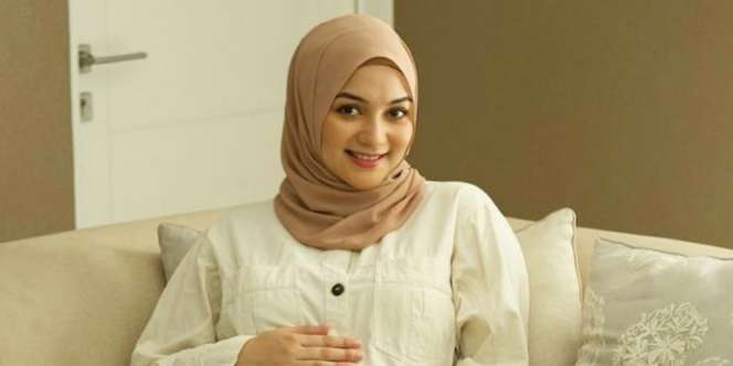 Pamer Selfie Saat Hamil, Bulu Mata Citra Kirana Bikin Salfok