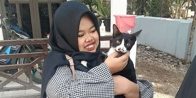 Jempol Diinjak Sapi Sembuh, Kekeyi Bikin Heboh Bungkus Badan Pakai Selimut