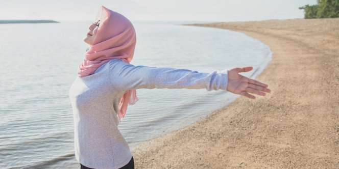 Sejak Kapan Wanita Mulai Mencukur Bulu Ketiak?