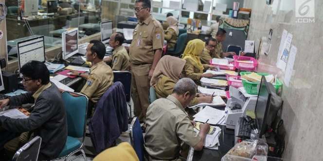 Cek Tabungan! Gaji ke-13 PNS, TNI, Polri, dan Pensiunan Cair Hari Ini