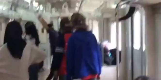 Viral Penumpang Merokok di KRL, Ditegur Malah Tantang Berkelahi