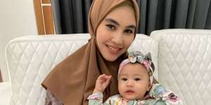 Kamar Buah Hati Kartika Putri Serba Pink, Selimut Hermes Curi Perhatian