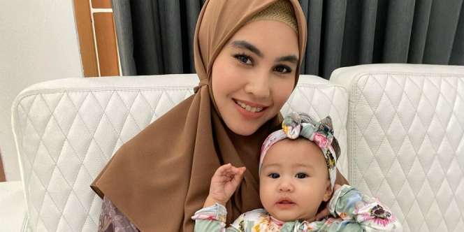 Kamar Buah Hati Kartika Putri Serba Pink, Selimut Hermes Curi Perhatian