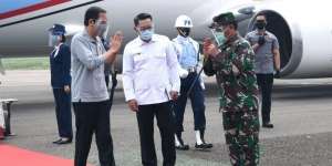 Jokowi Tinjau Fasilitas Uji Klinis Vaksin Covid-19 di Bandung