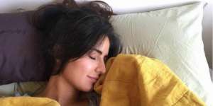 Potret Wajah Baru Bangun Tidur 5 Seleb Bollywood, Kepoin Yuk!