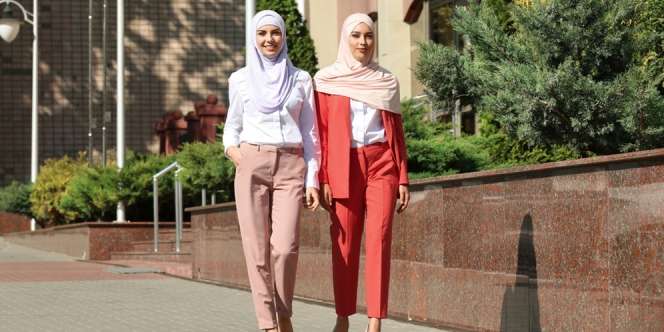 Tips Hijab Anti Gerah Seharian, Biar Bebas Melangkah Apapun Aktivitasmu