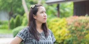Kenali Bahaya Pemakaian Jepit Rambut Terlalu Lama