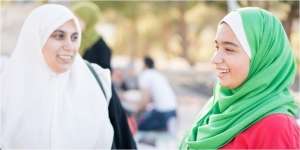 7 Manfaat Hidup Rukun dengan Tetangga Sesuai Syariat Islam
