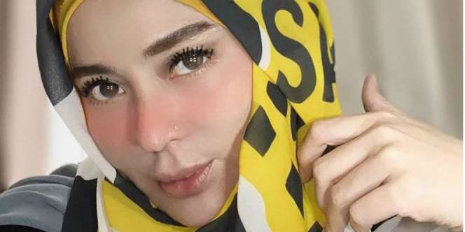 Dulu `Inem Pelayan Seksi`, Lihat Penampilan Sarah Vi Sekarang