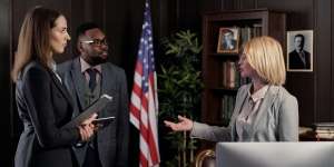 Negosiasi: Pengertian, Tujuan, dan Tahapannya  