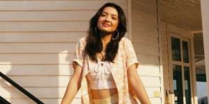 Cantik Gak Ketulungan, Pesona Raline Shah Pakai Baju Adat Bali