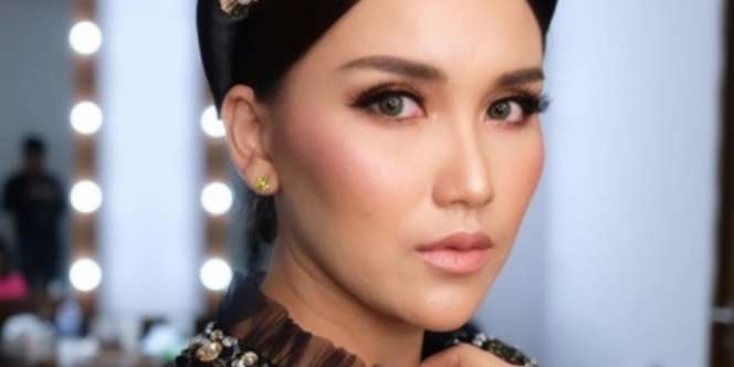 Renang Bareng, Ayu Ting Ting Sebut Pria Ini Pelindung Putrinya