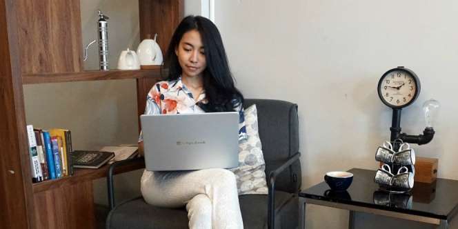 Mengintip Dynabook Satellite Pro L40-G, Notebook Pertama Buatan Sharp