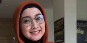 Desy Ratnasari Kembali Eksis Lagi