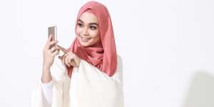 Bye Kulit Kusam, eBright Skin Glass Skin Deep Essence Jadi Solusinya!