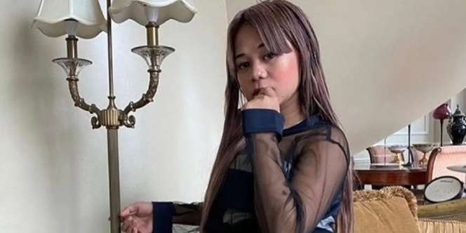 Karier Melejit, Cimoy Montok Beli Rumah Baru Sangat Mewah