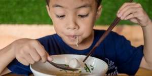 3 Alasan Buah Hati Selalu Merasa Lapar