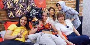 6 Momen Ulang Tahun Dul Jaelani, Sst.. Ada Amanda Caesa Lho