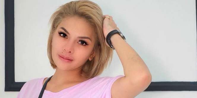 Mimpi Nikita Mirzani jadi Penyanyi Buyar Gara-Gara Syahrini?