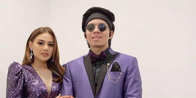 Atta Halilintar Photoshoot Baju Adat Bareng Aurel, Benda di Wajah Bikin Salfok