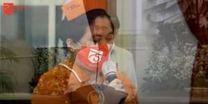 Ditanya Jokowi Dipakai Apa Subsidi Gaji Rp1,2 Juta, Perawat Menangis dan Curhat