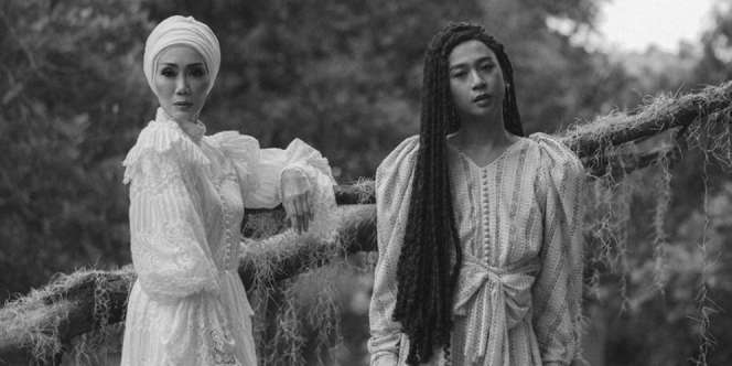 Serba Hitam Putih, Karya Desain Terakhir Barli Asmara Sarat Makna