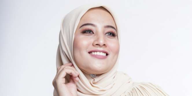 Casual Earthy Tone, Tren Hijab Era New Normal