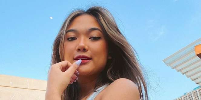 Tampil Cetar, 'Sayap' Marion Jola Bikin Salfok