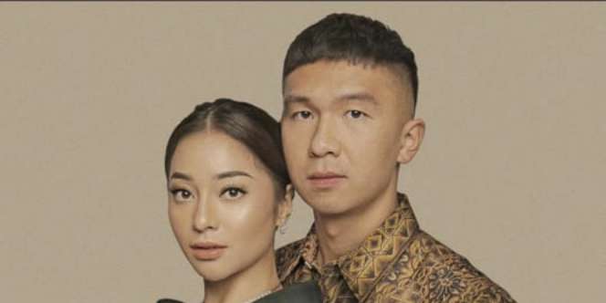 Cantiknya Nikita Willy dalam Balutan Pakaian Adat Saat Foto Prewedding