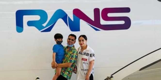 Rafathar Trending di Twitter Usai Foto di Depan Pesawat Garuda Indonesia