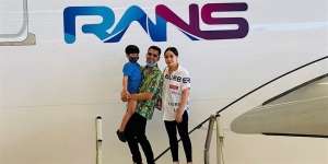 Reaksi Para Artis Lihat Logo RANS Raffi Ahmad Mejeng di Badan Pesawat Garuda